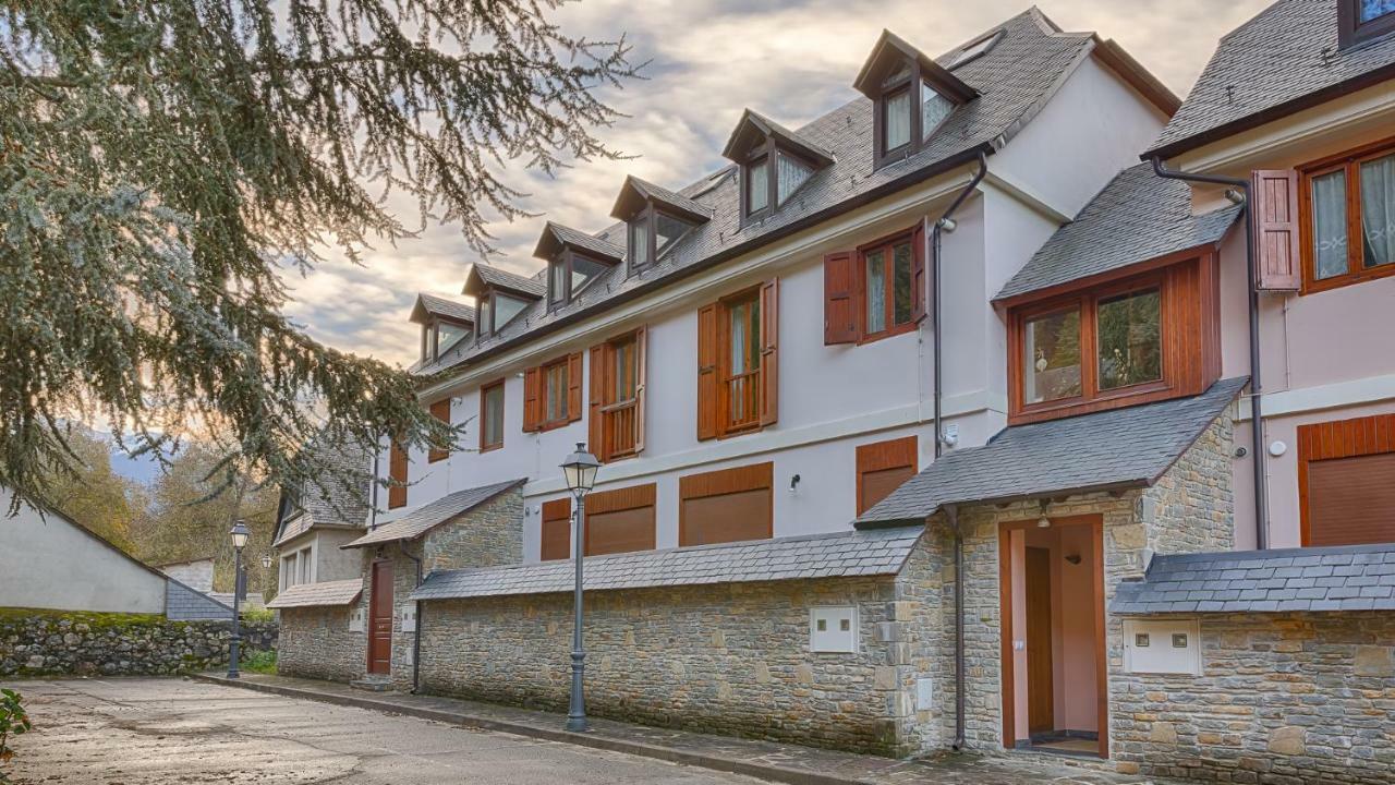 Saplan Real Estate Montlude Appartement Les Buitenkant foto